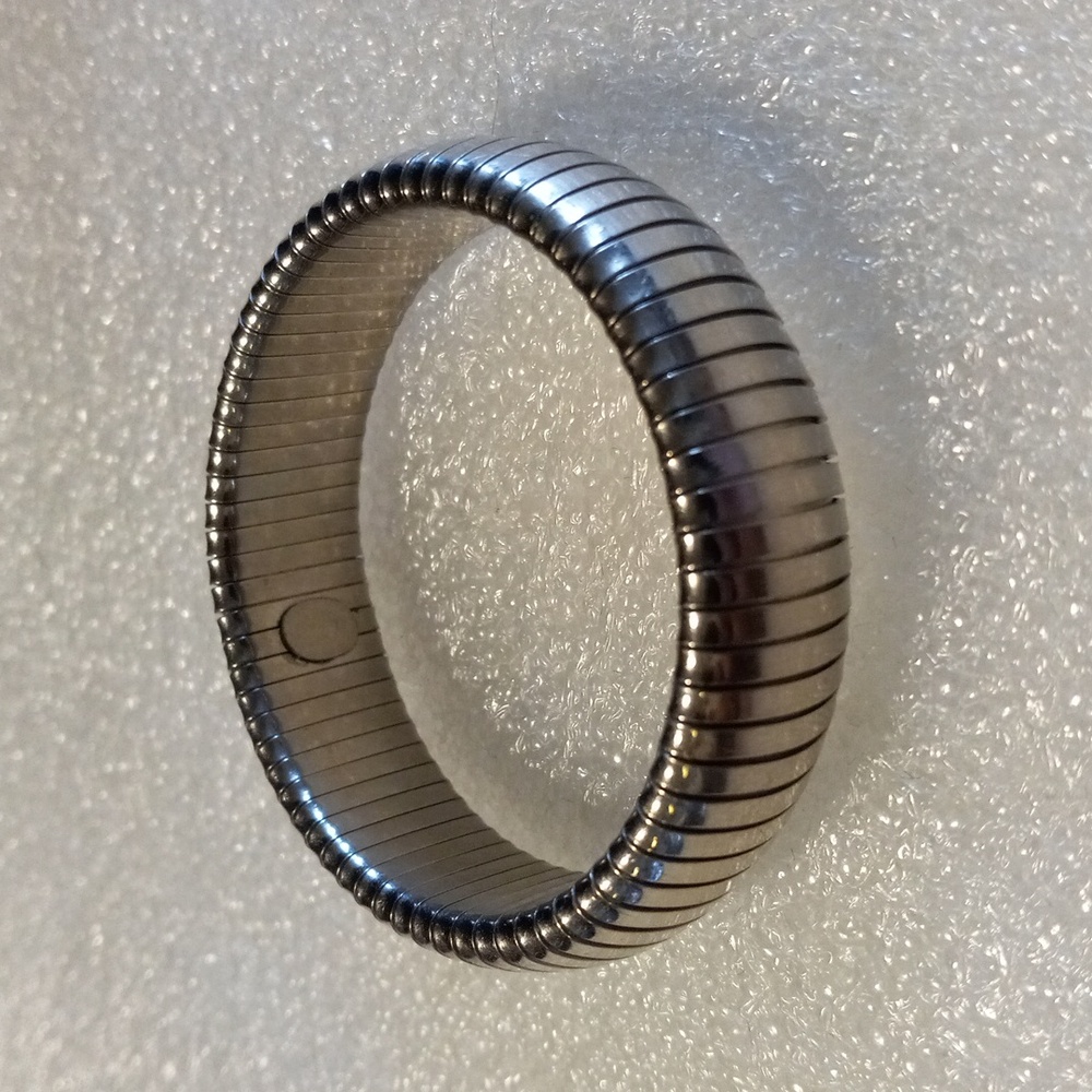 Monet Stretchy Stainless steel silver bracelet